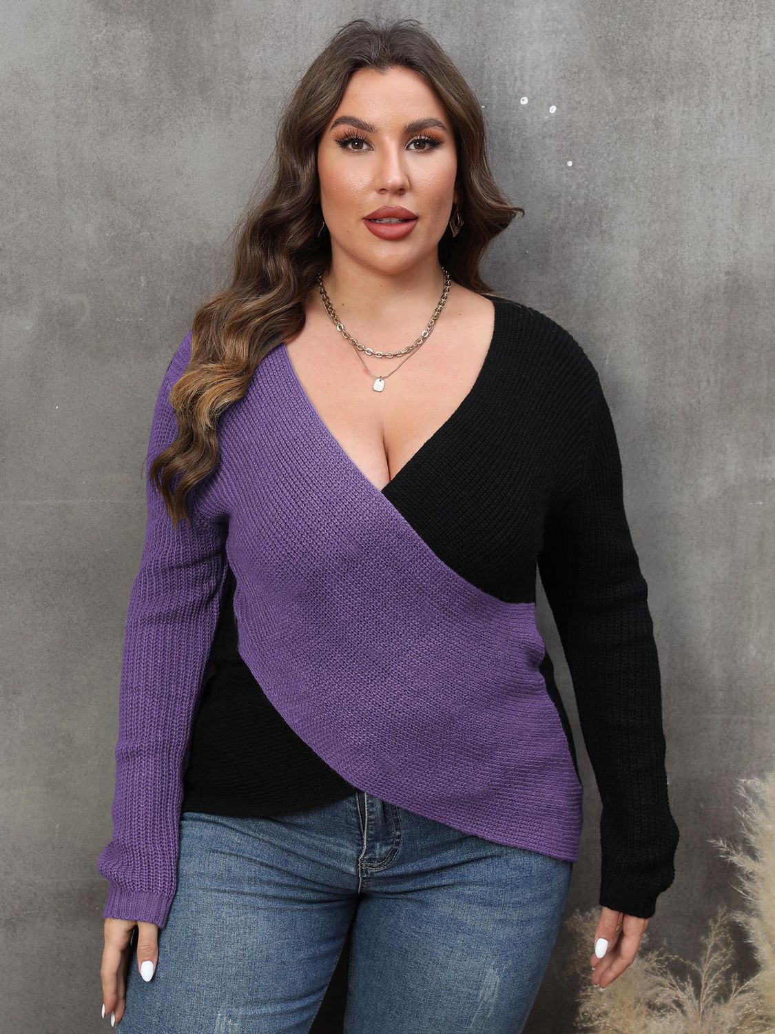 Plus Size Two-Tone Surplice Neck Sweater 3
