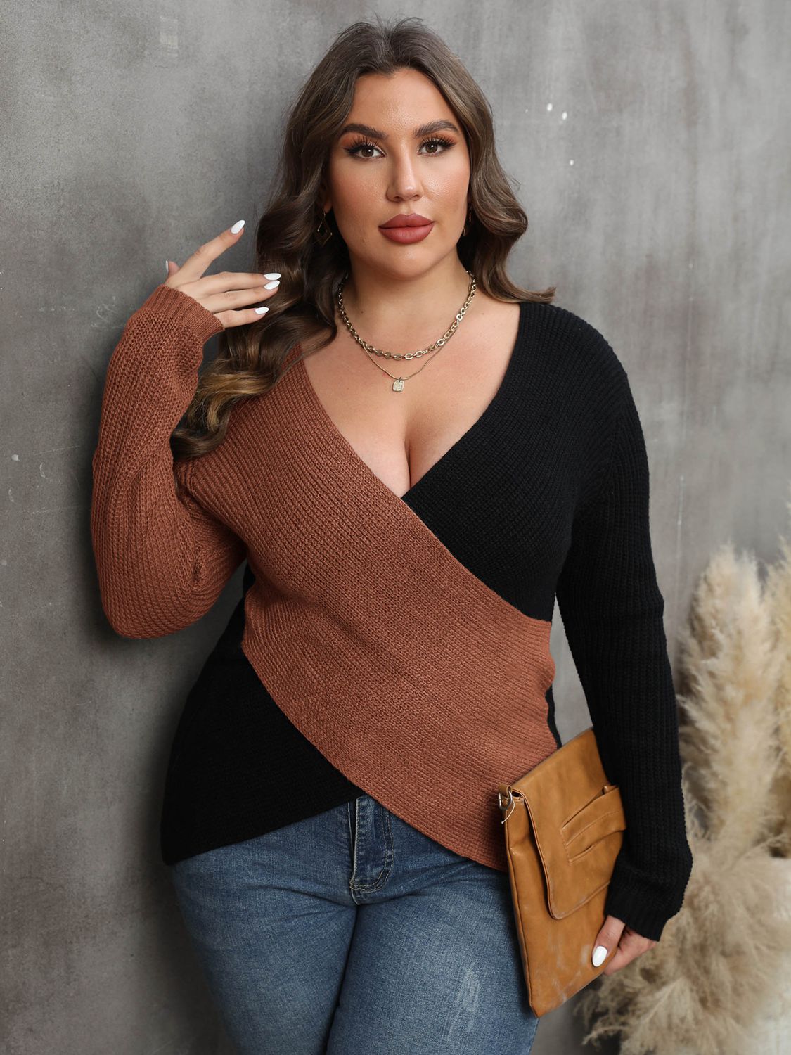 Plus Size Two-Tone Surplice Neck Sweater 7
